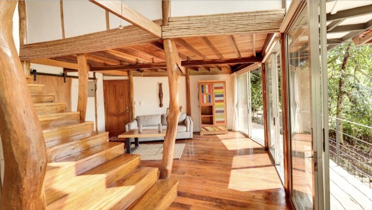 Casa Vista internal tree house living